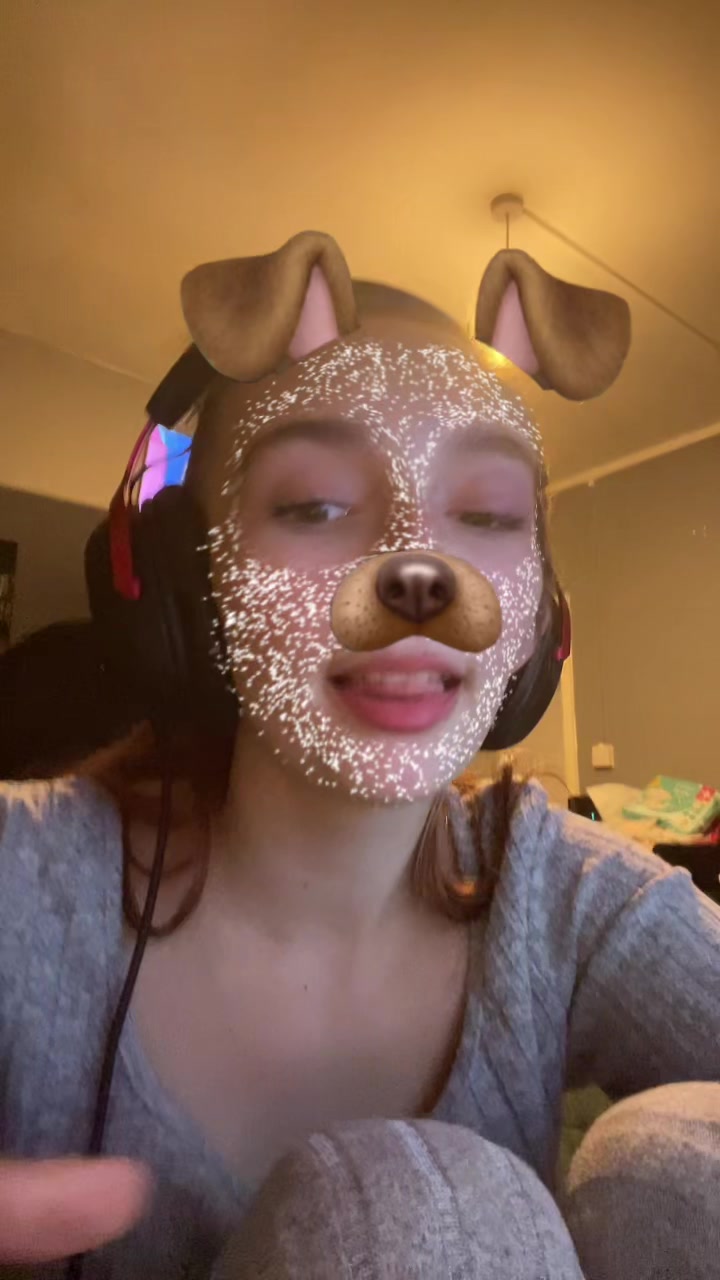 @Ella