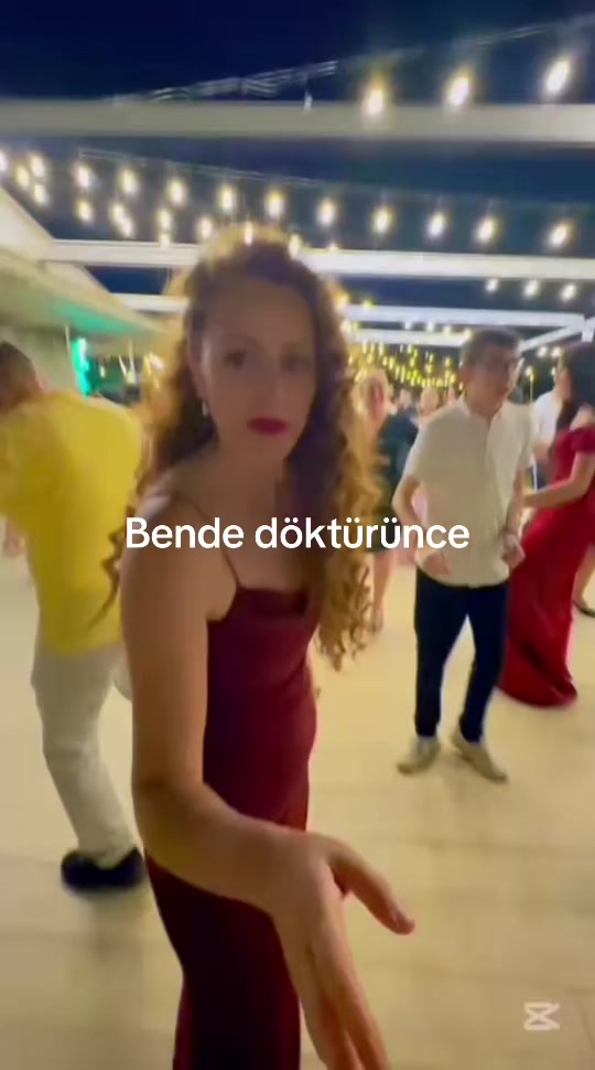 @Elaynll