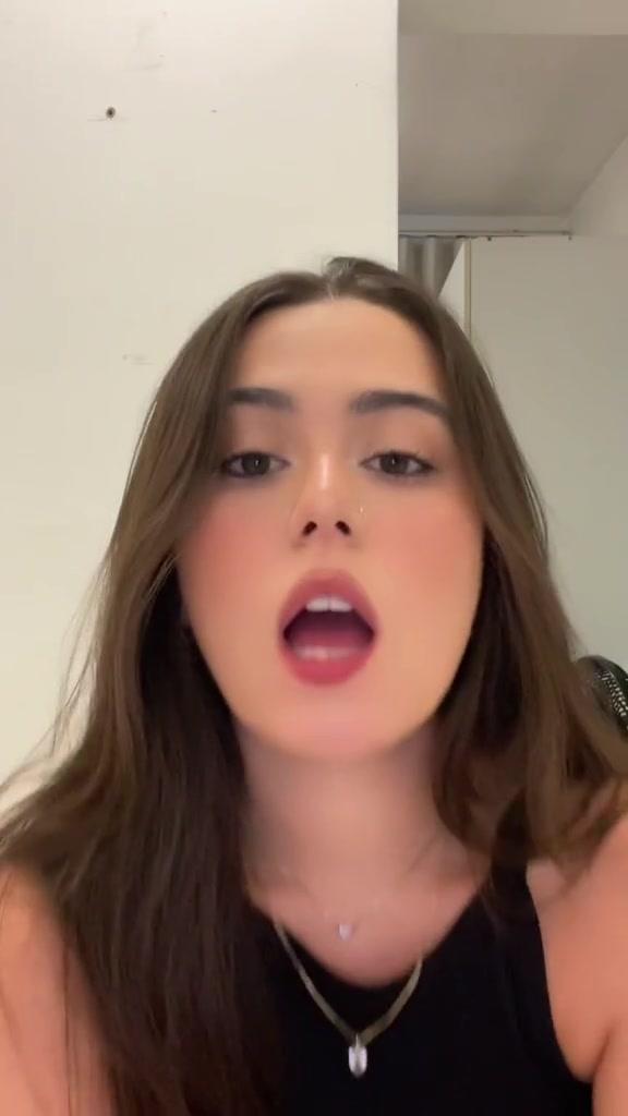 @dailyninizitx