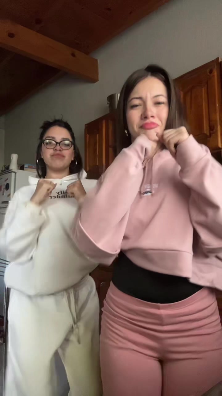 @ᴍᴏʀᴇɴᴀ ʀᴏᴍᴇʀᴏ