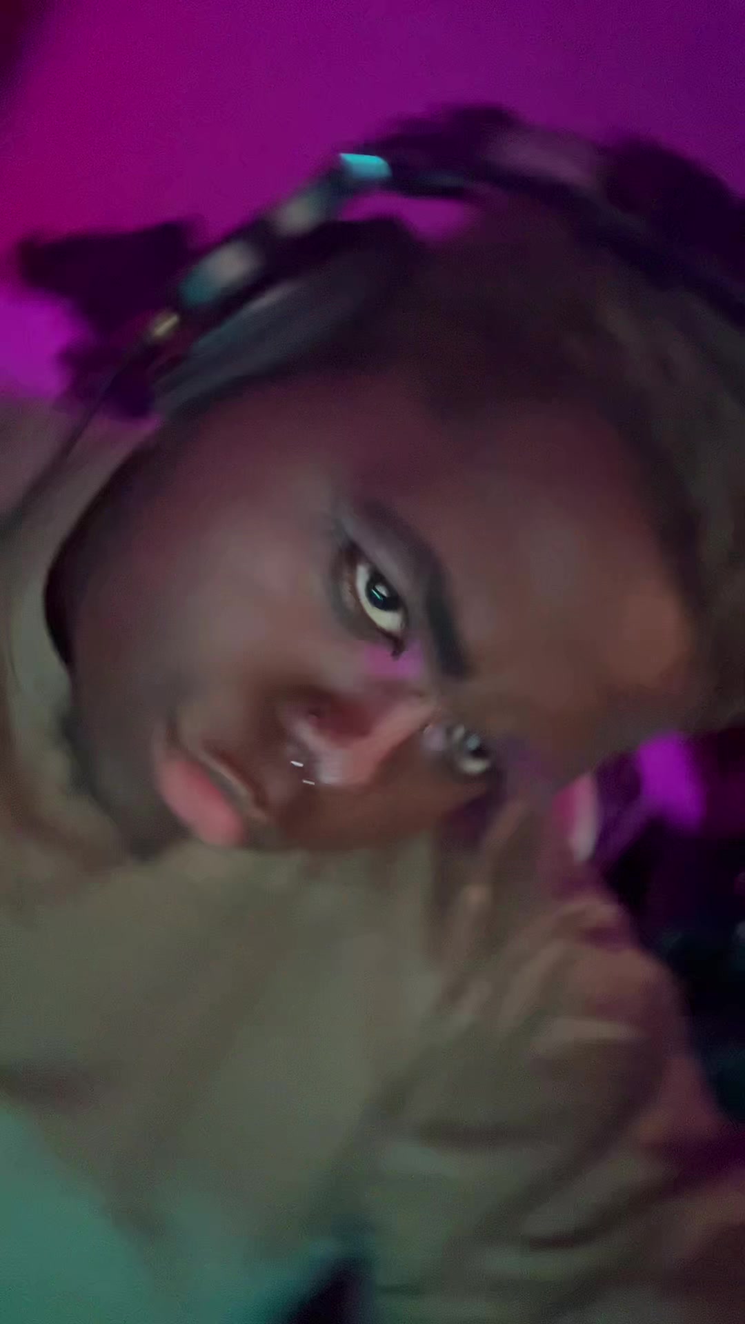 @ant 🦇🖤