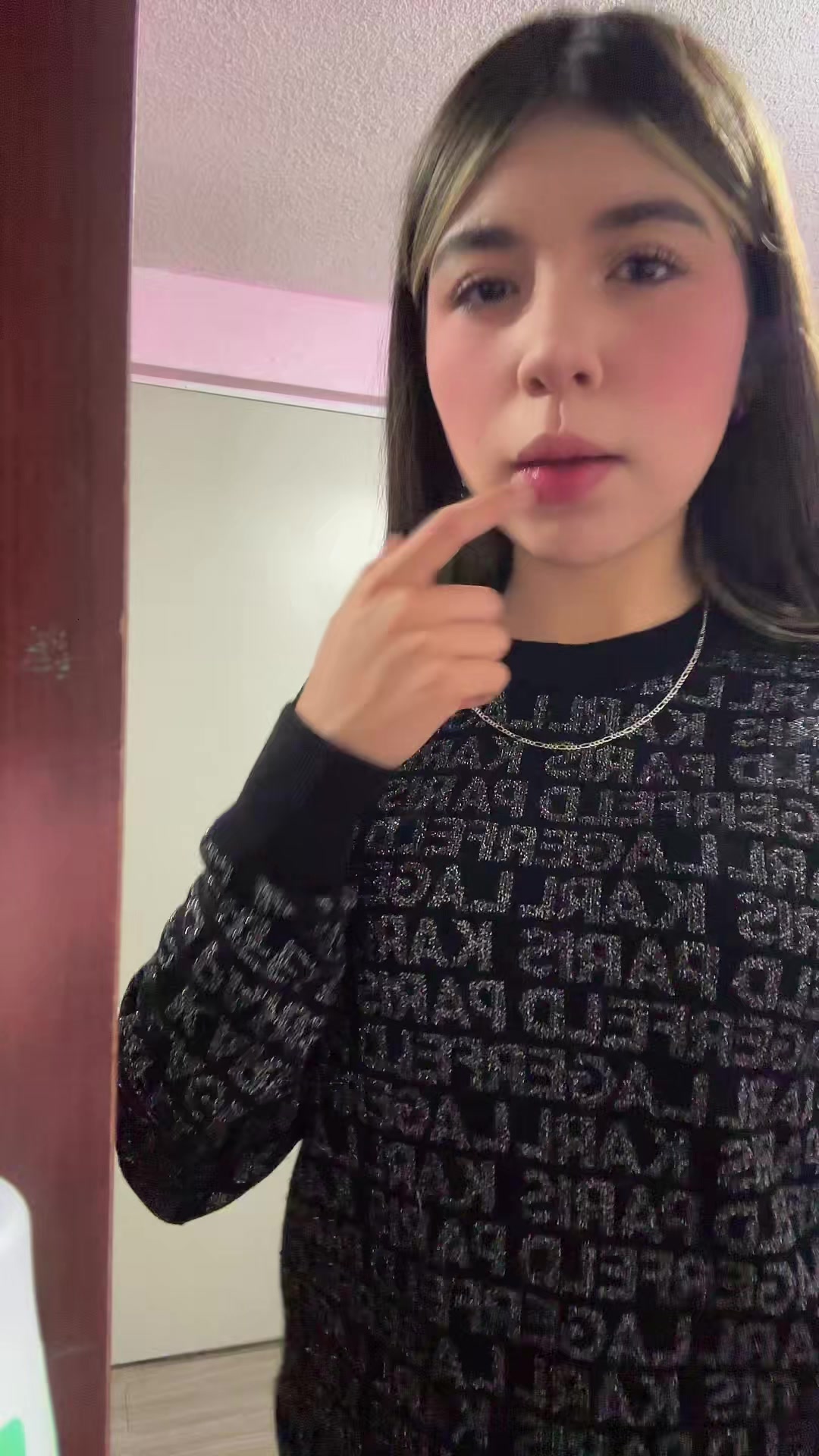 @🧟&zwj;♀️