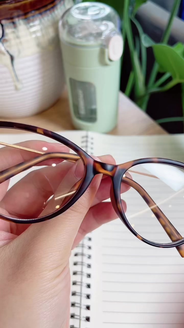 @Design Glasses