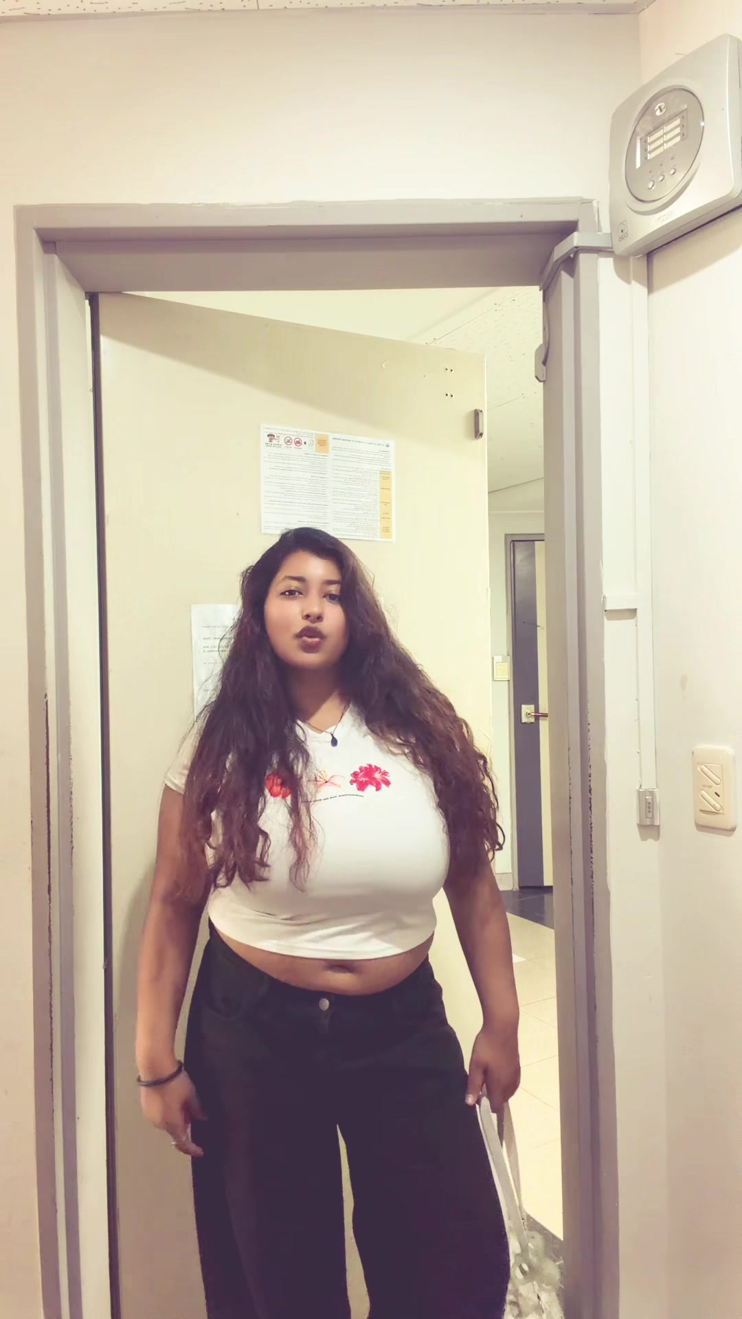 @Aashika 🥴