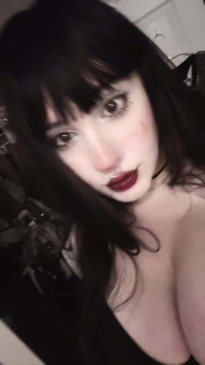 @isoobells 🦴