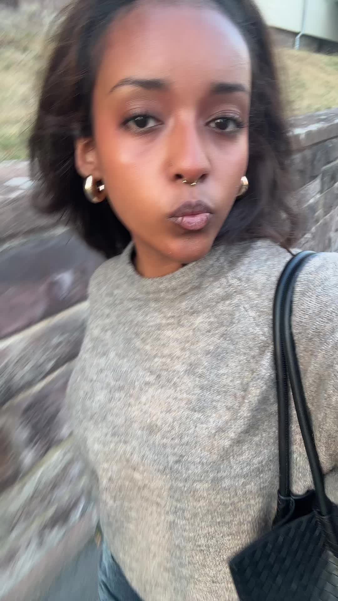 @hermela