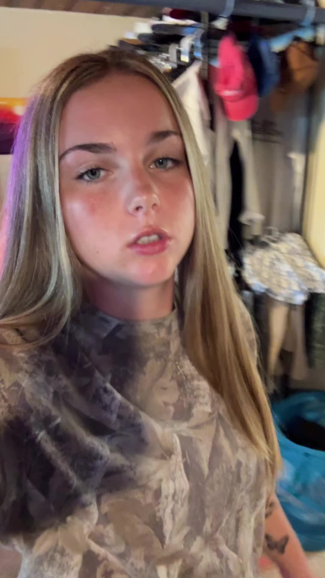 @BELLA