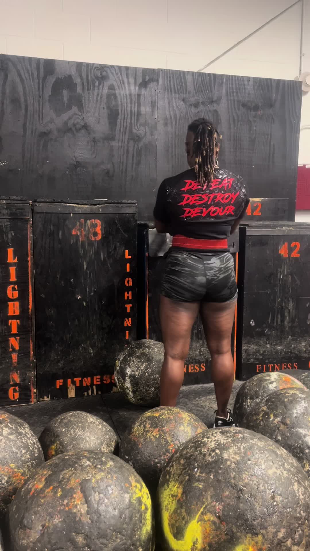 @scarlet_stormthetrainer