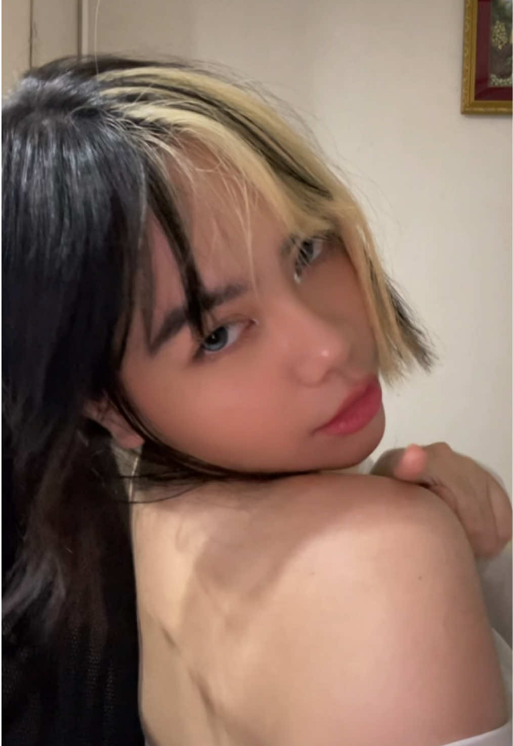 @𝐑𝐄𝐃 𝐇𝐎𝐎𝐃
