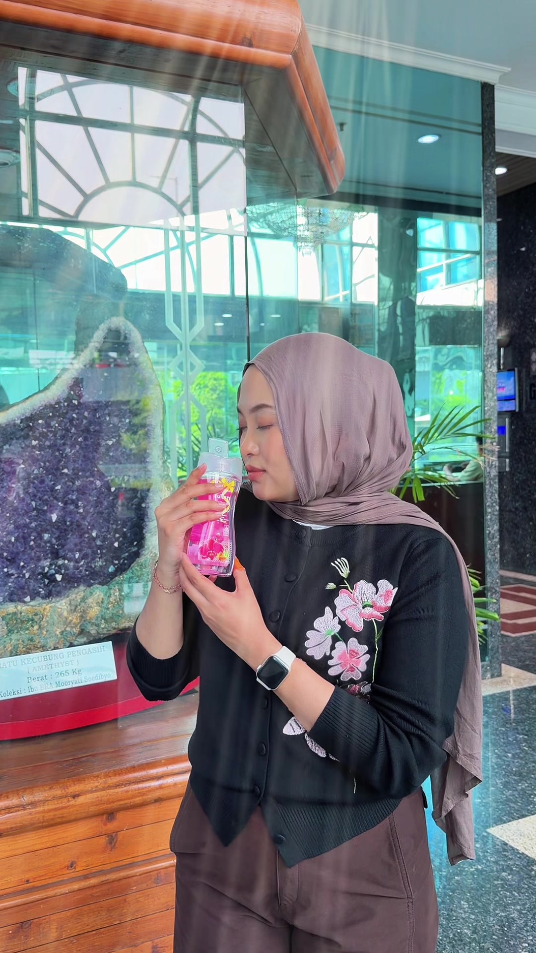 @mustikaratuid_
