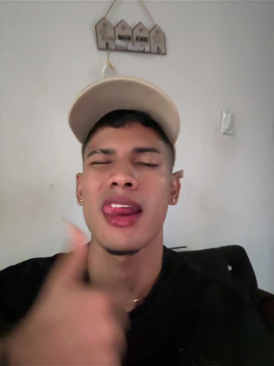 @Julio Acuña🦦