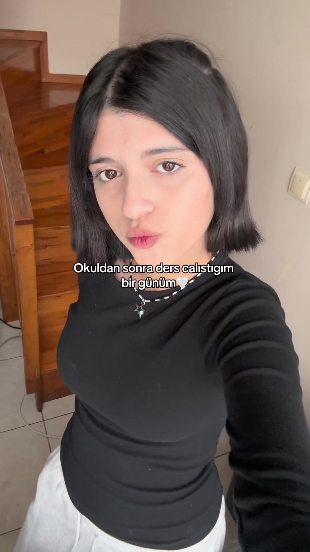 @𝐇𝐞𝐥𝐞𝐧𝐦𝐞𝐦𝐨𝐫𝐢𝐞𝐬