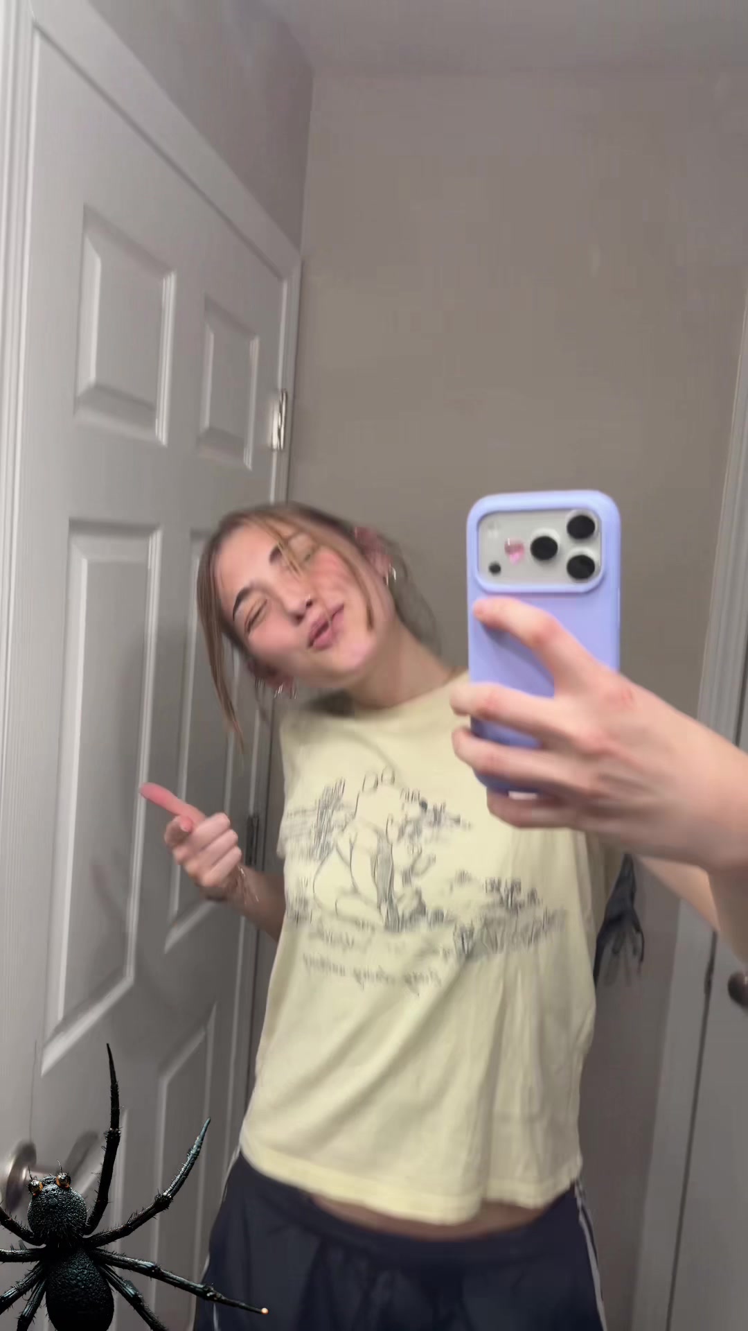 @_.trinnyy
