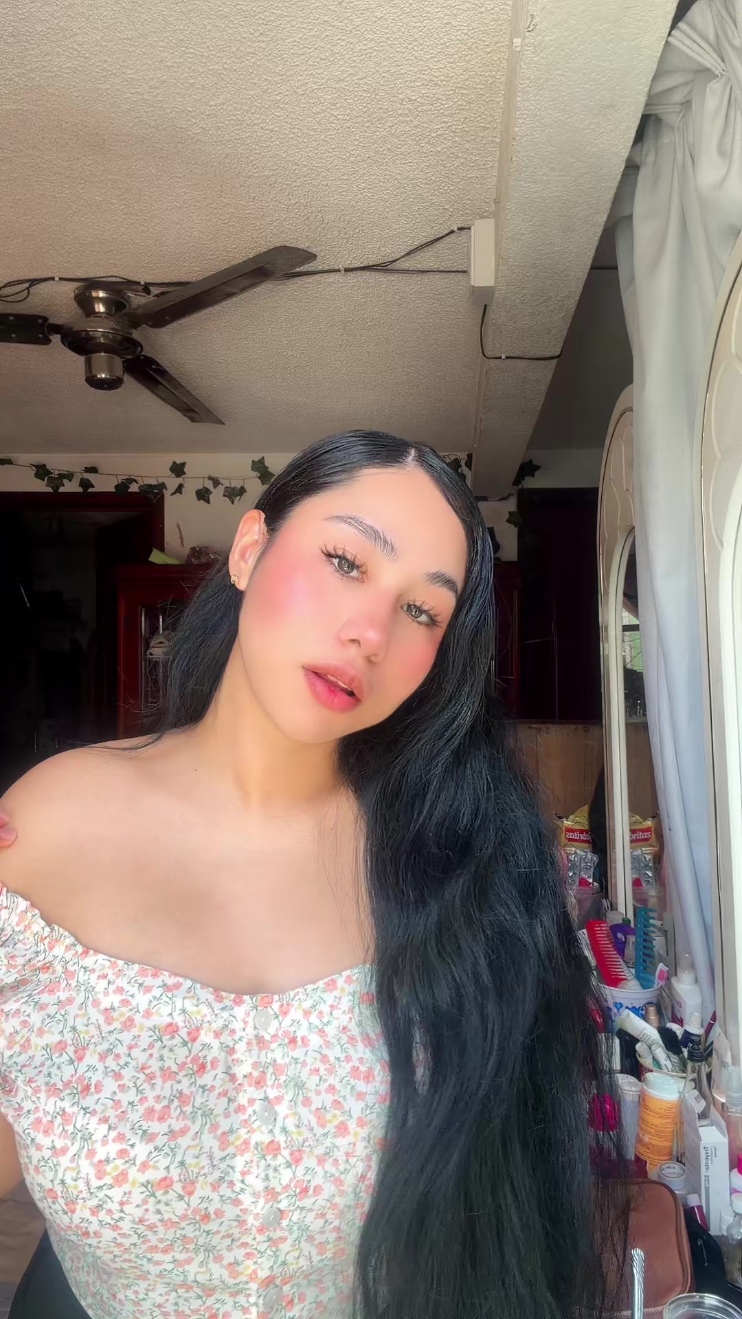 @Laurita Reyes