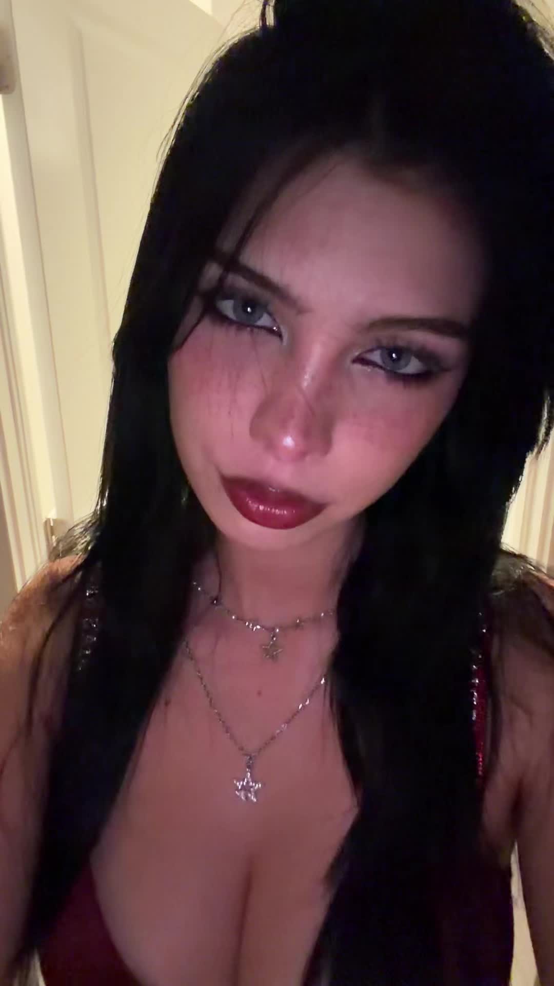 @aviva fox