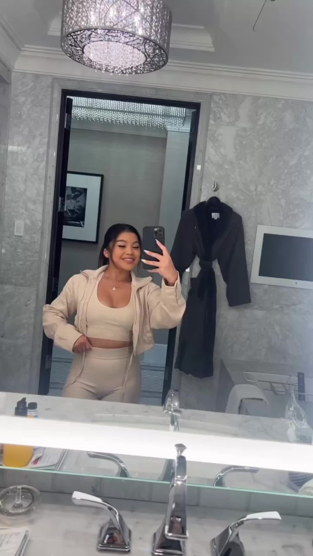 @nataliemofficial