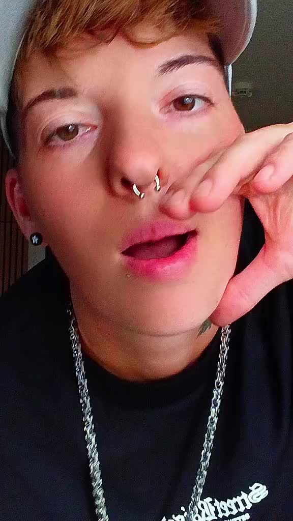 @Kingslowly
