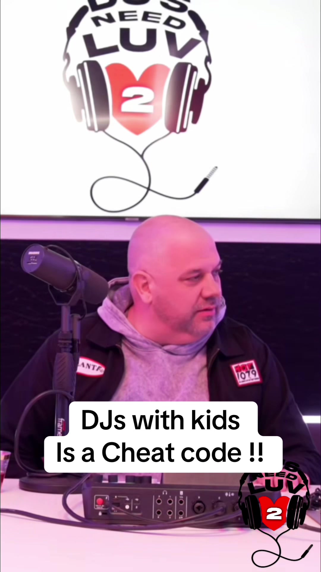 @DJs Need Love 2 Show Official