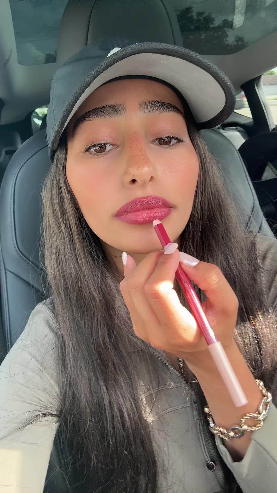 @Chaya | fashion & makeup