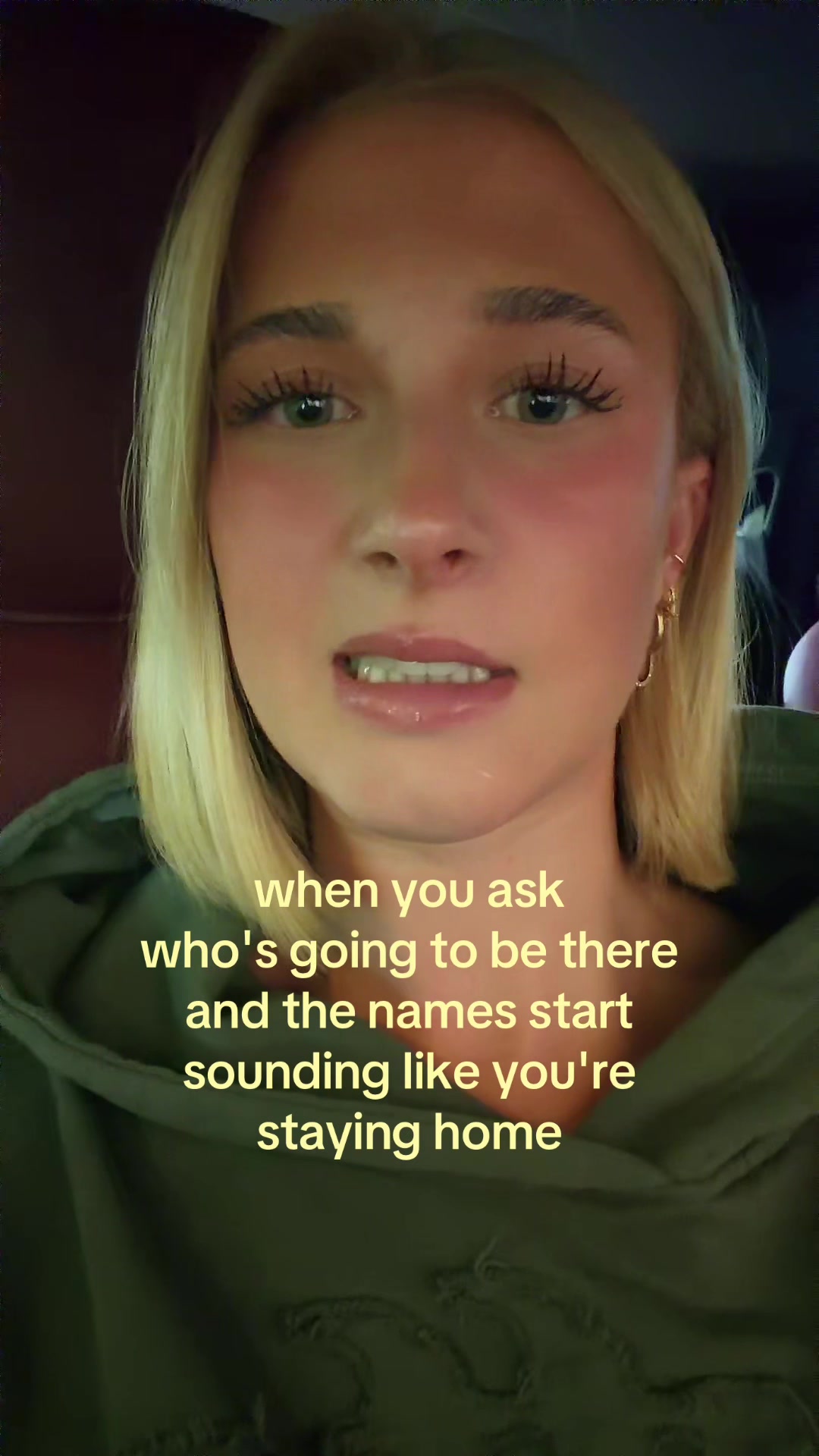 @theelliebarker