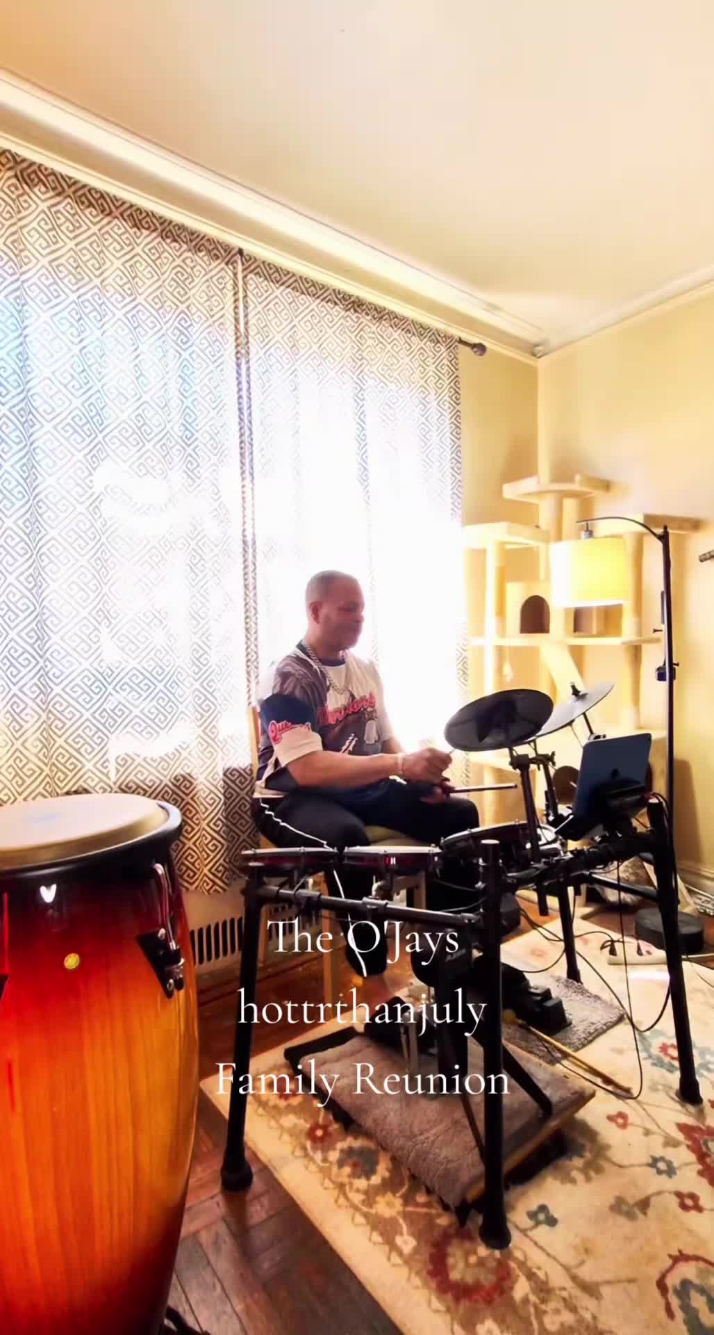 @hottrthanjuly