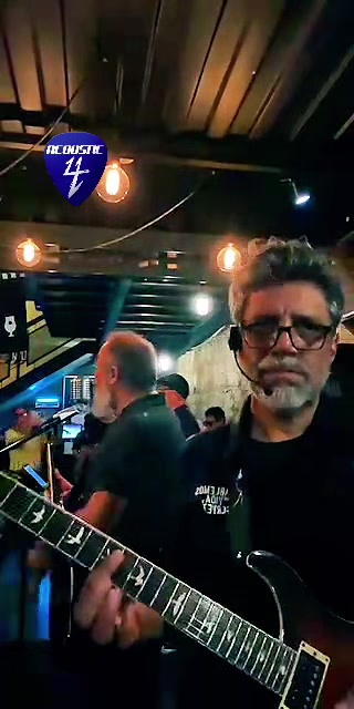@Rola_Cruz