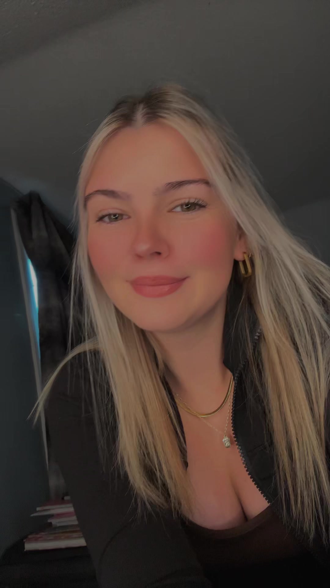 @caitlintizard