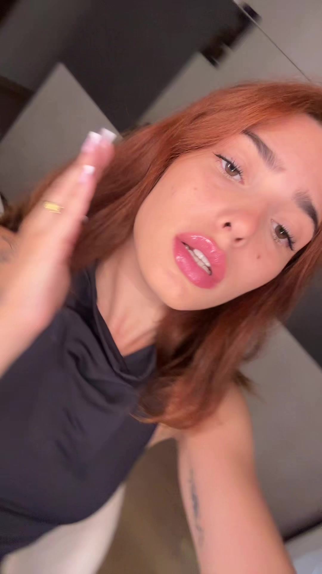 @Sara🫦👽