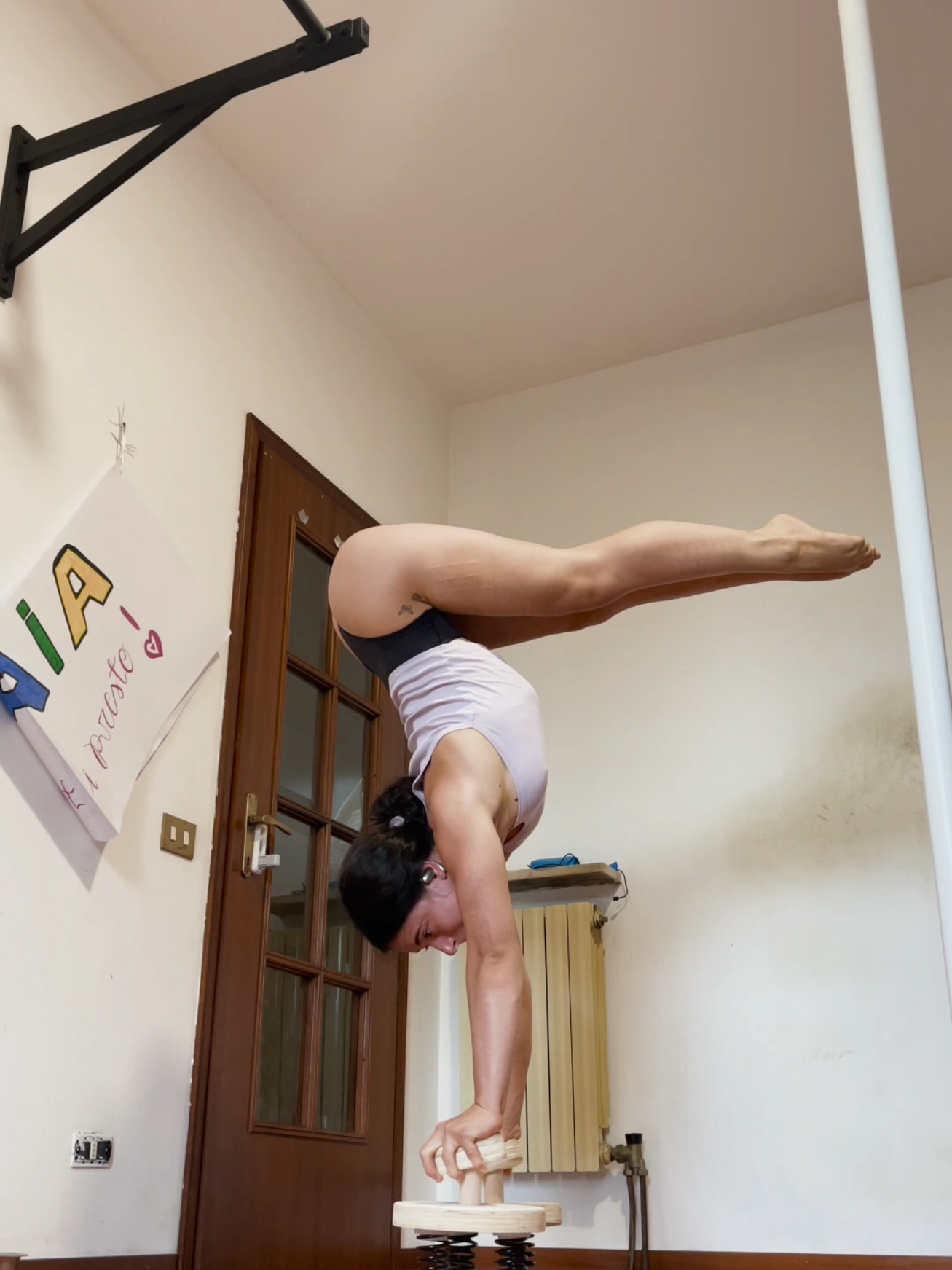@acrobatic___