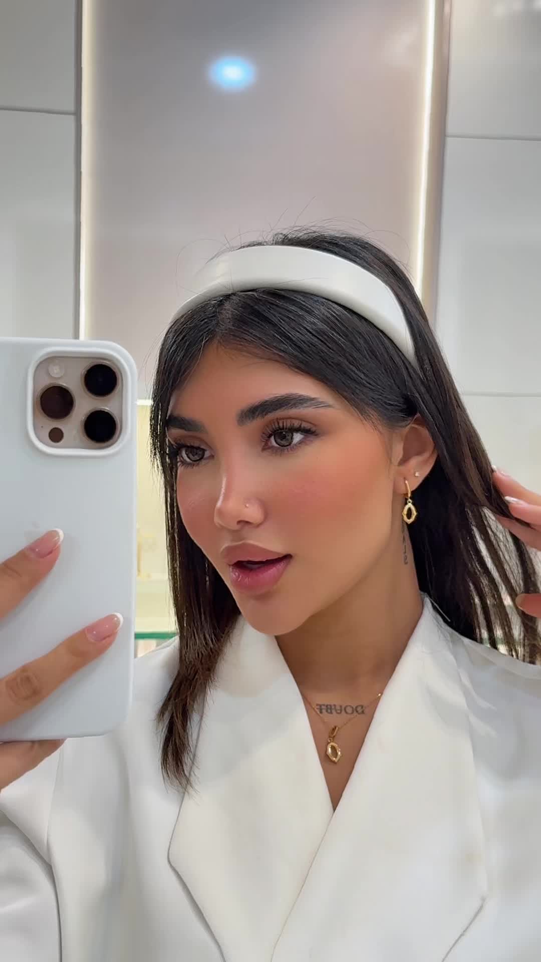 @yasna_moradi