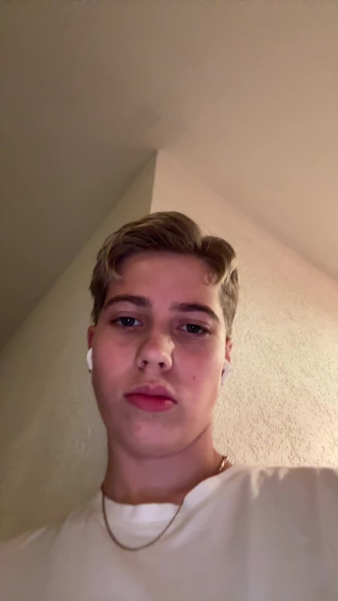 @Emi
