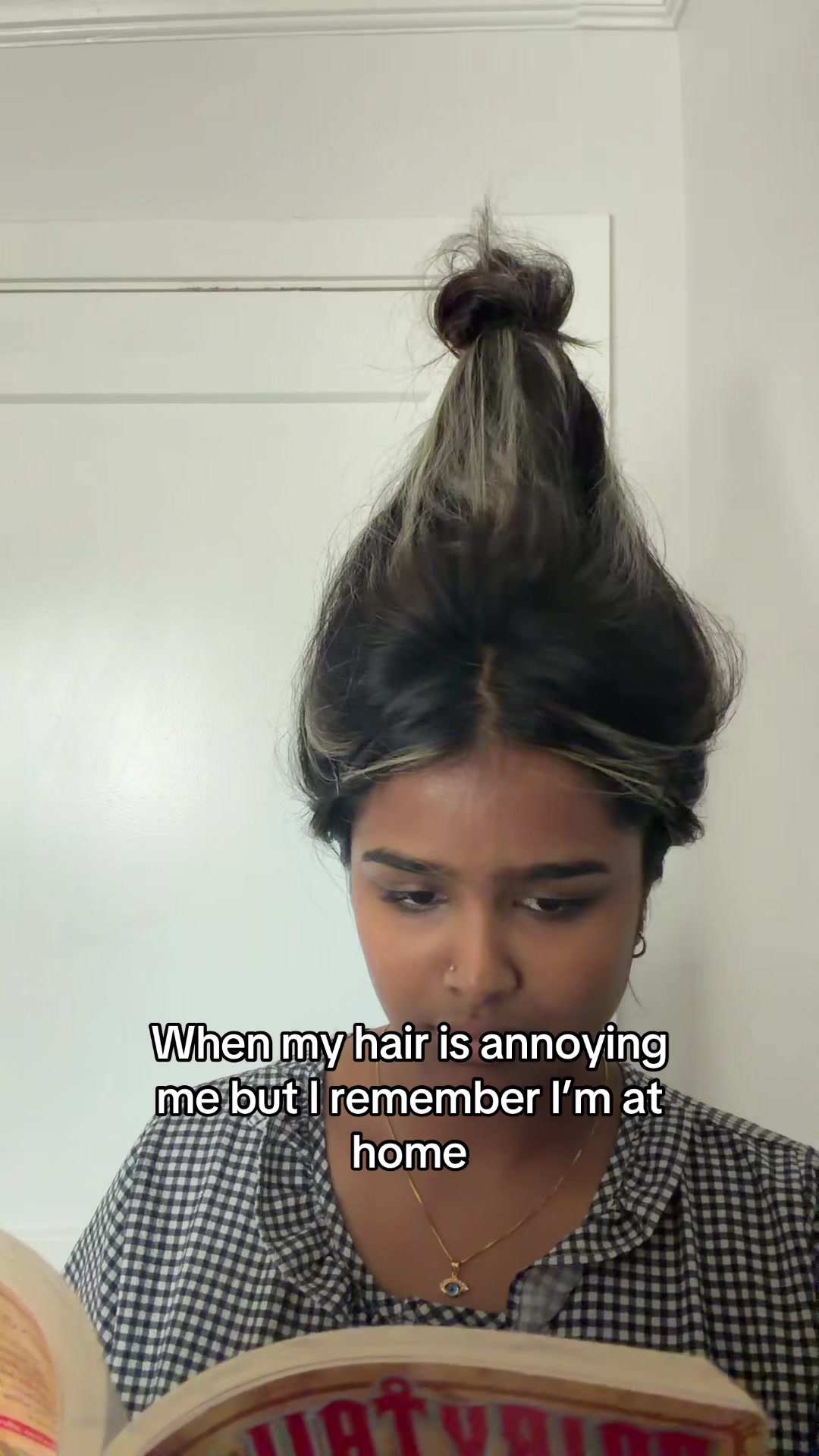 @Santhia