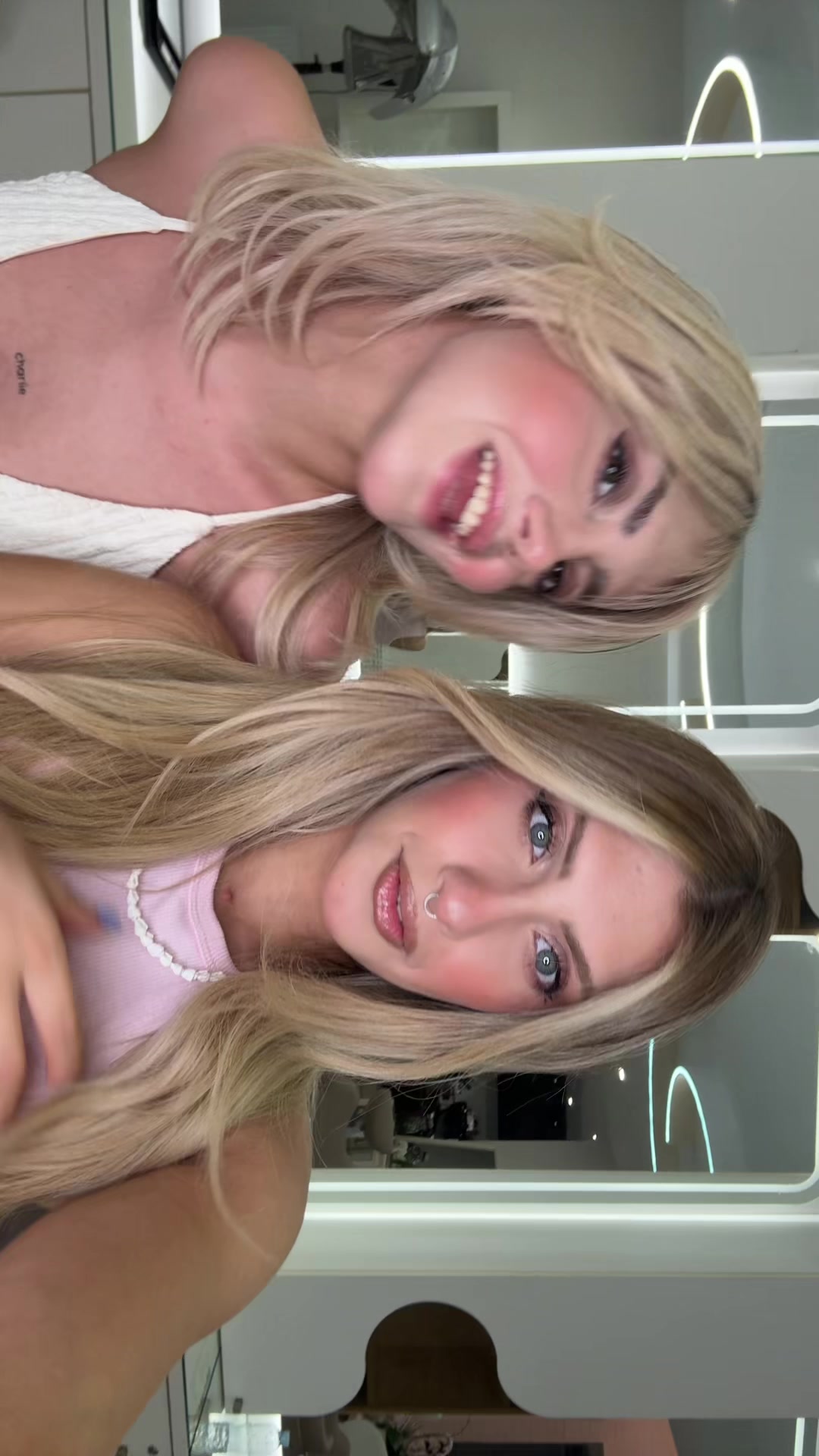 @niavin