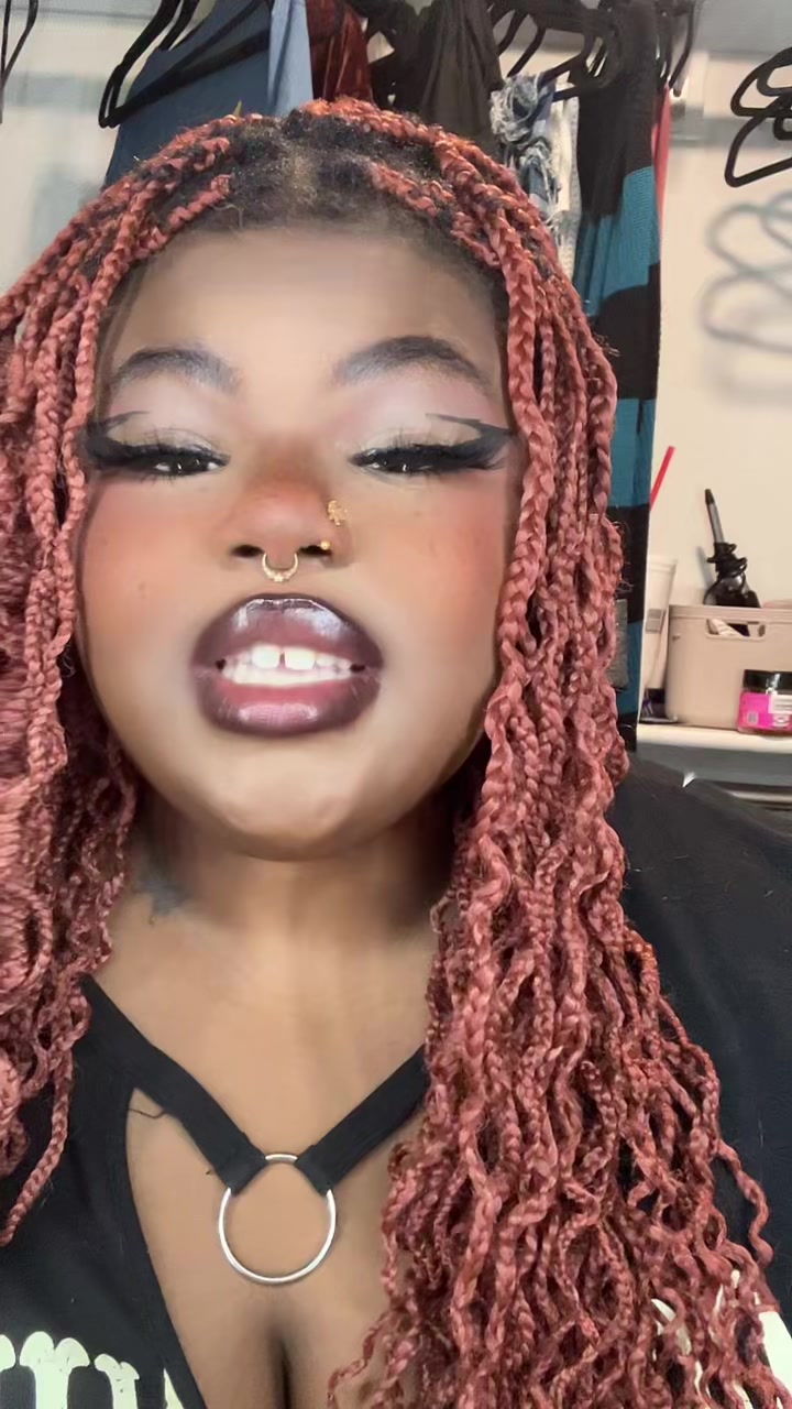 @theoneandonlyliz17