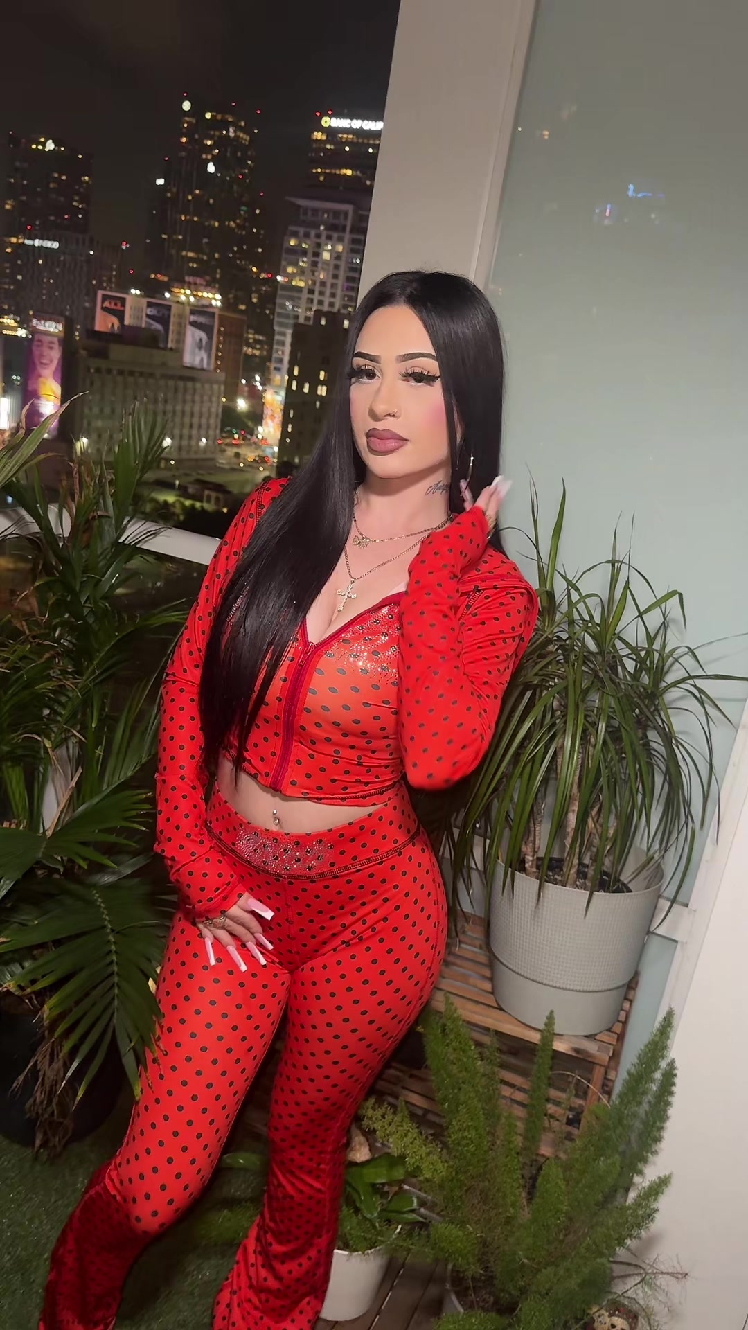 @Isabella