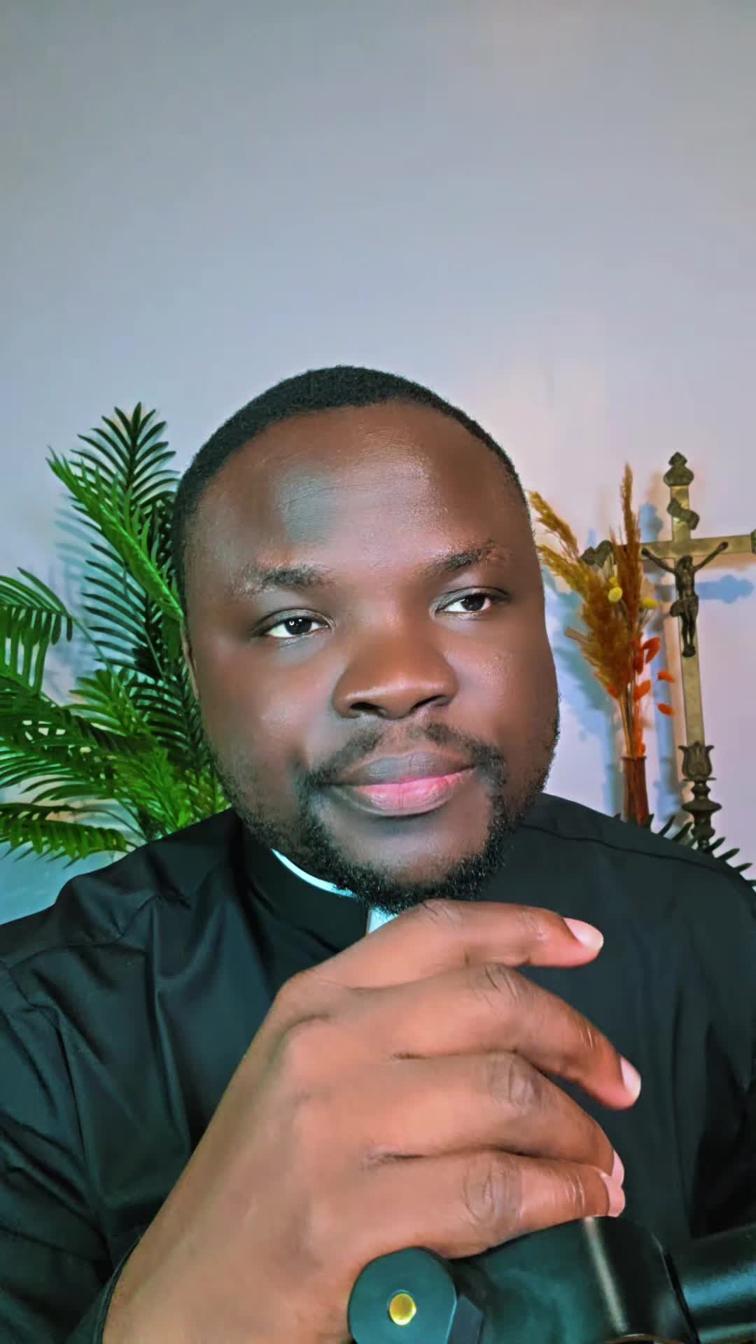 @Padre Précieux 🇨🇵🇻🇦