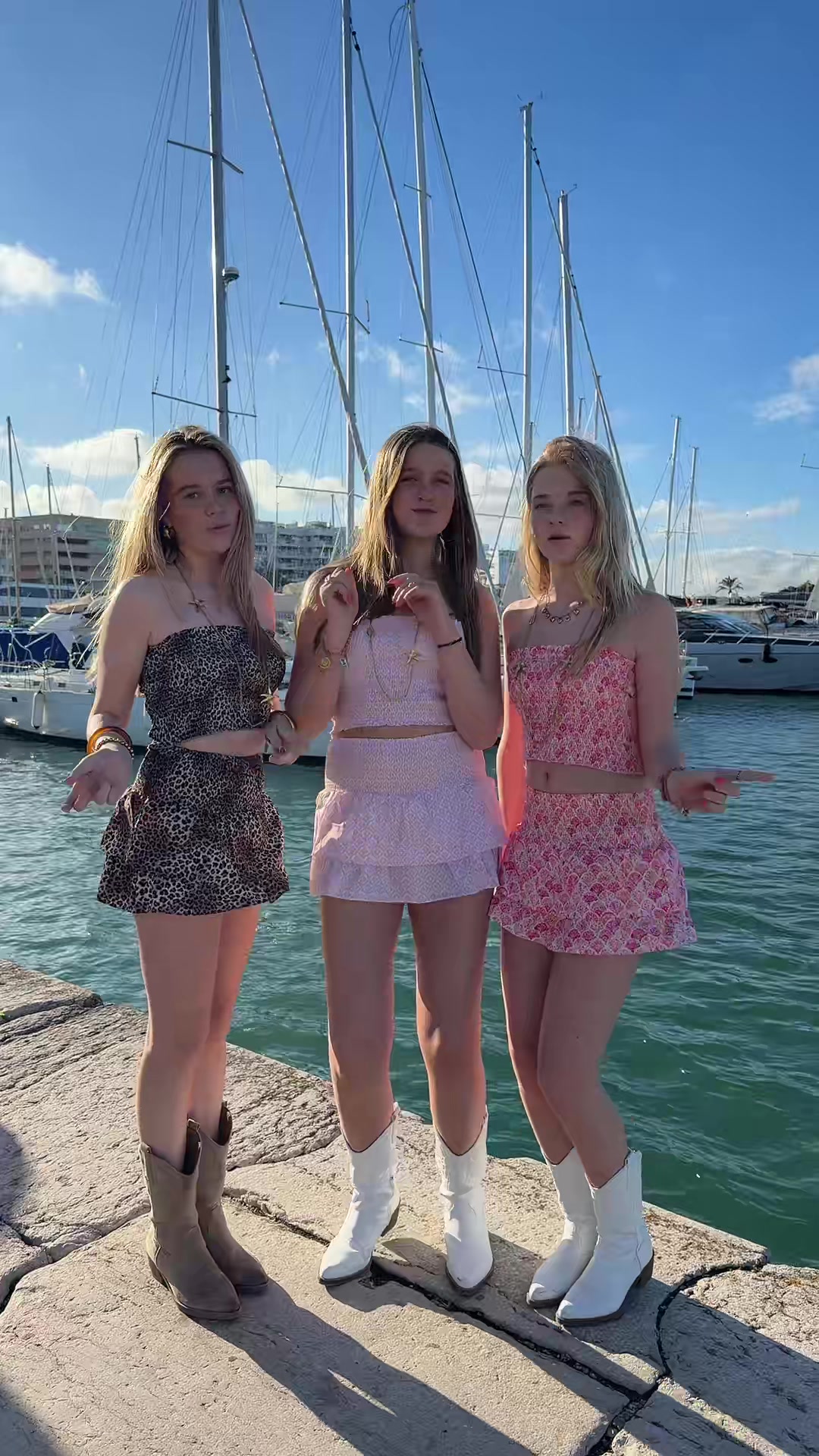 @Fashionomi