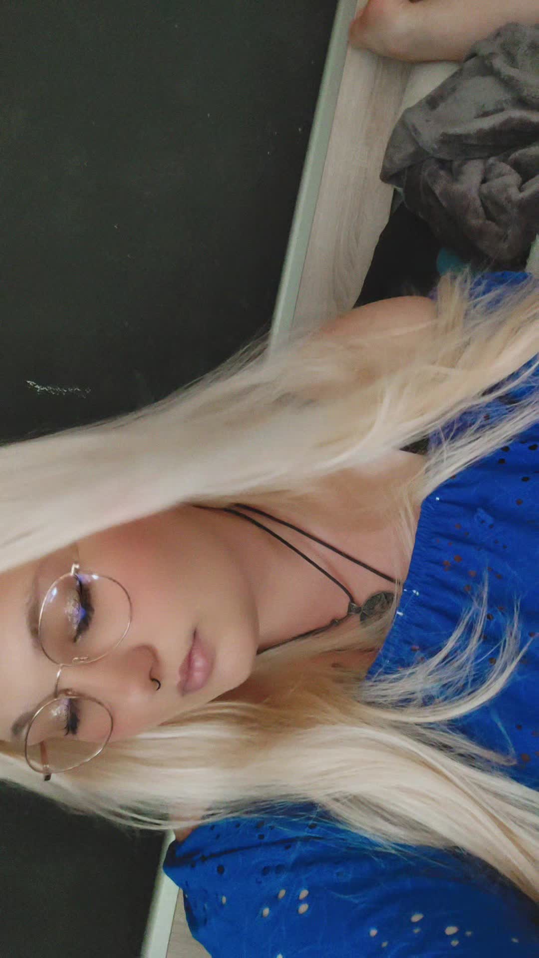 @devil_girl567😈