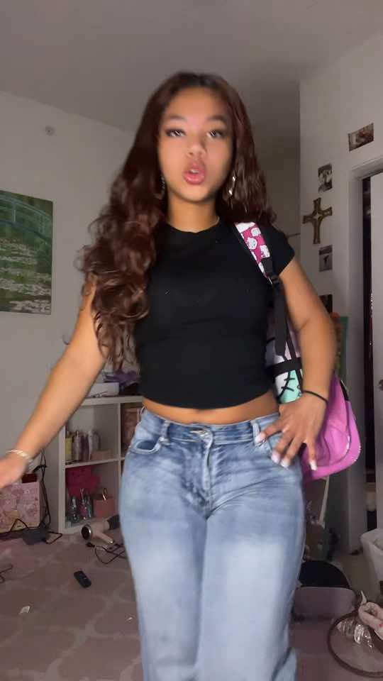 @𝓁𝑒𝒾𝓎𝒶𝒽🎀