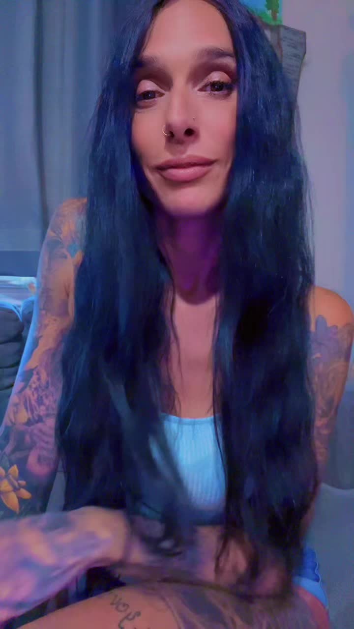 @Holly_Love