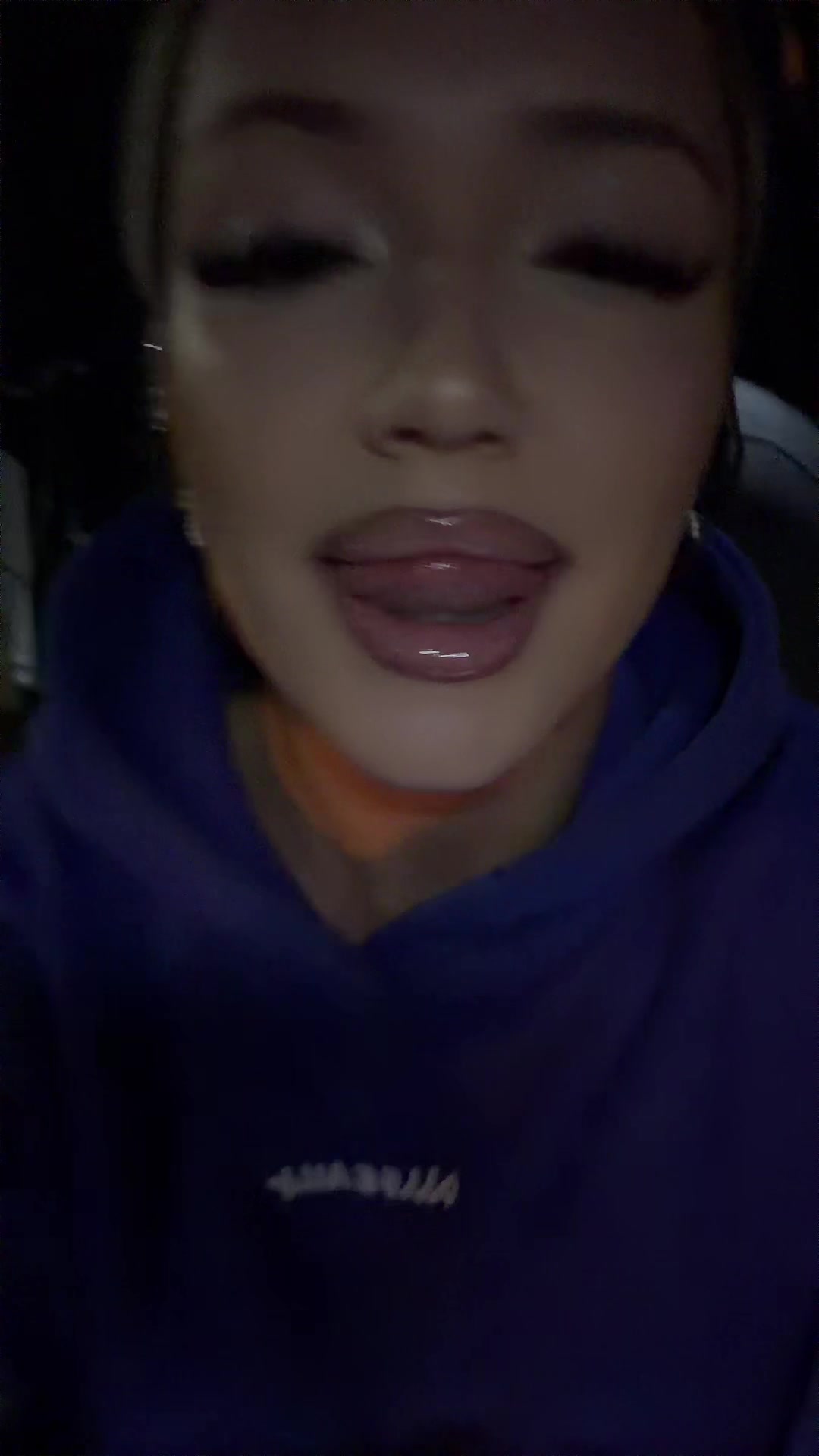 @livalyena