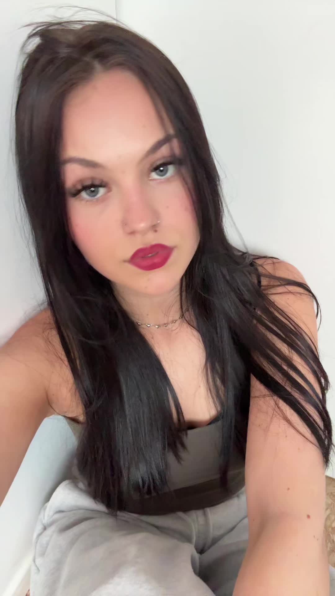 @celine.chlls