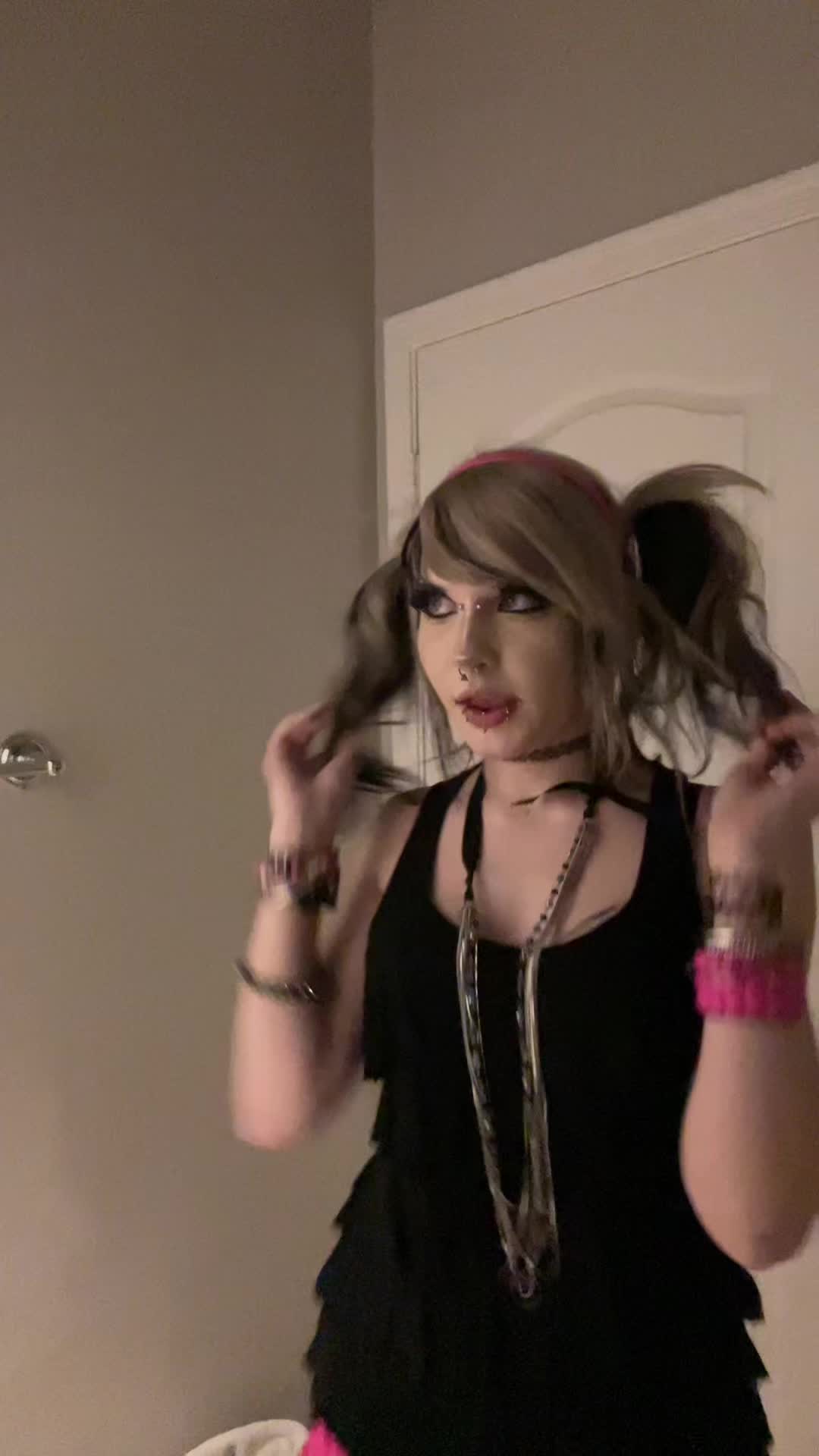 @danika🍭🎀