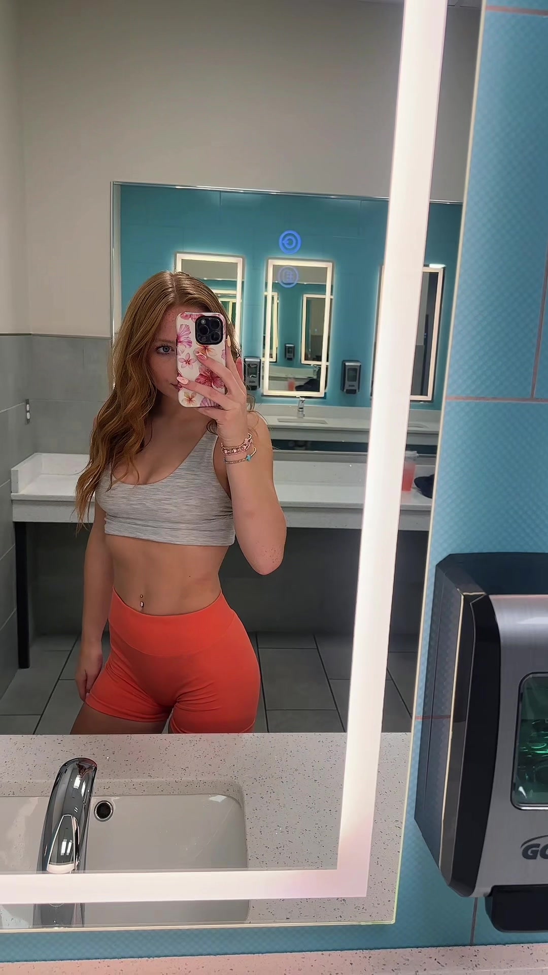 @ginger gym girl