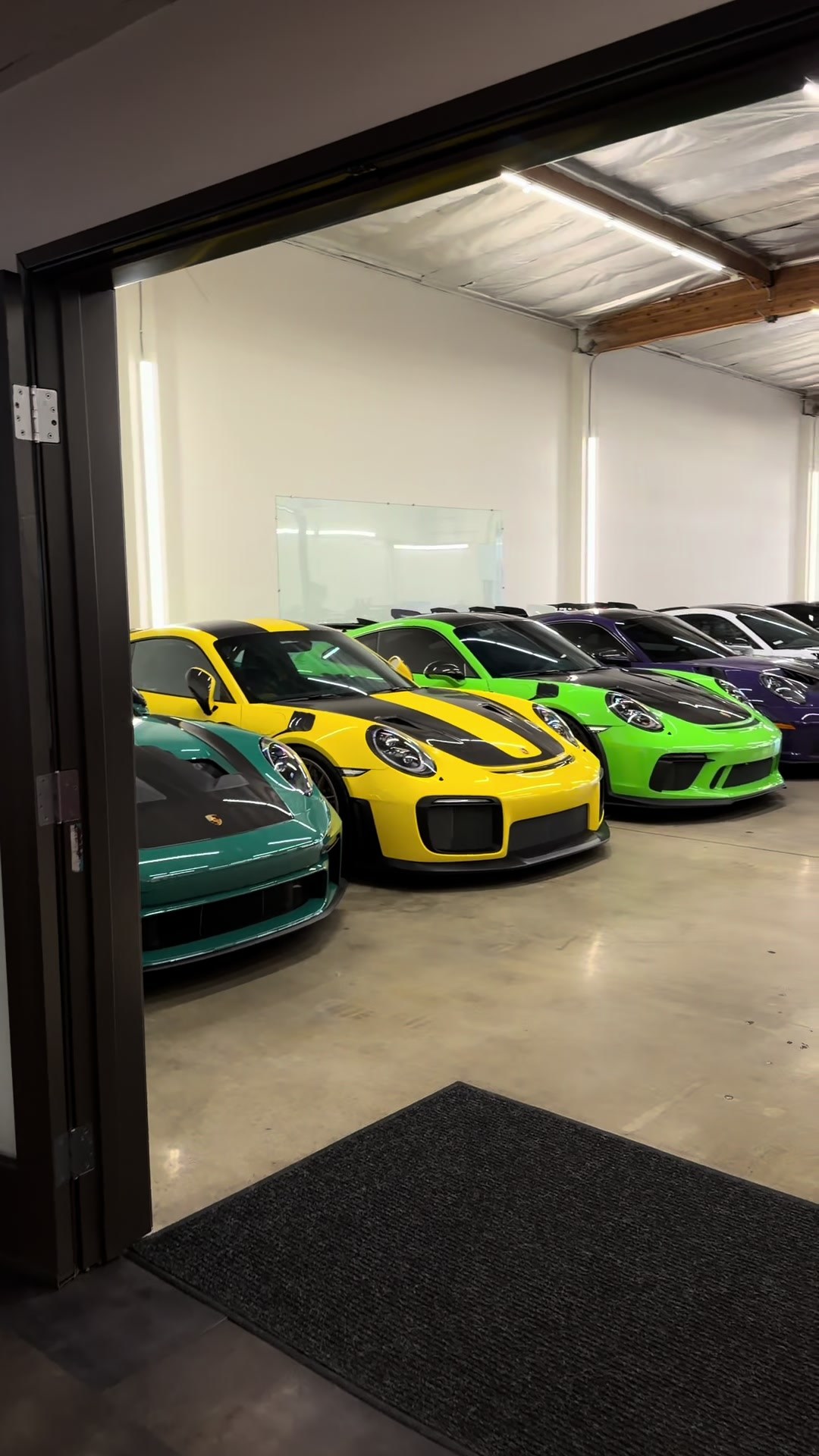 @R1 Motorsport