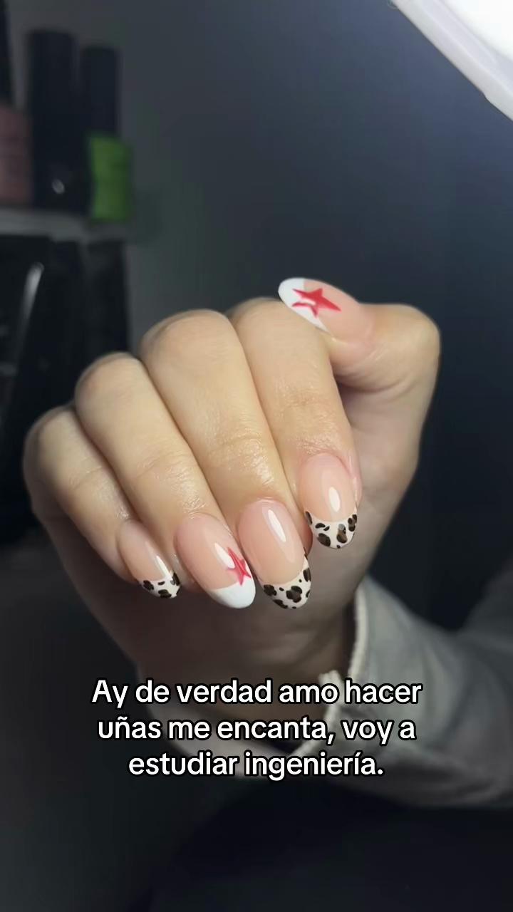 @Angelina🦋