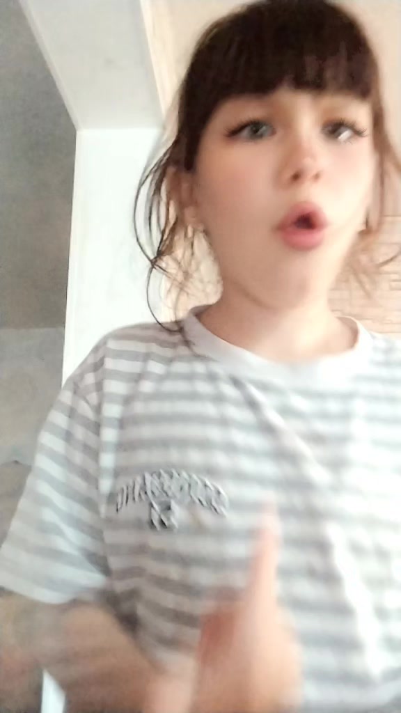 @Veronika_555