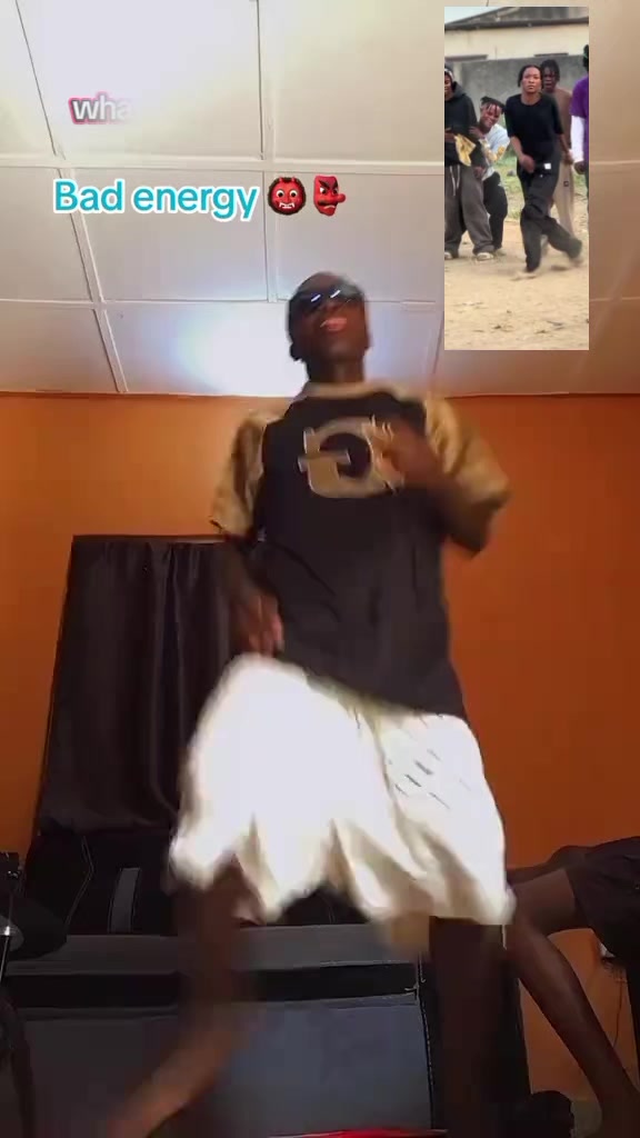 @YOUNG001