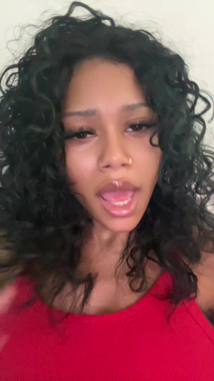 @layla…