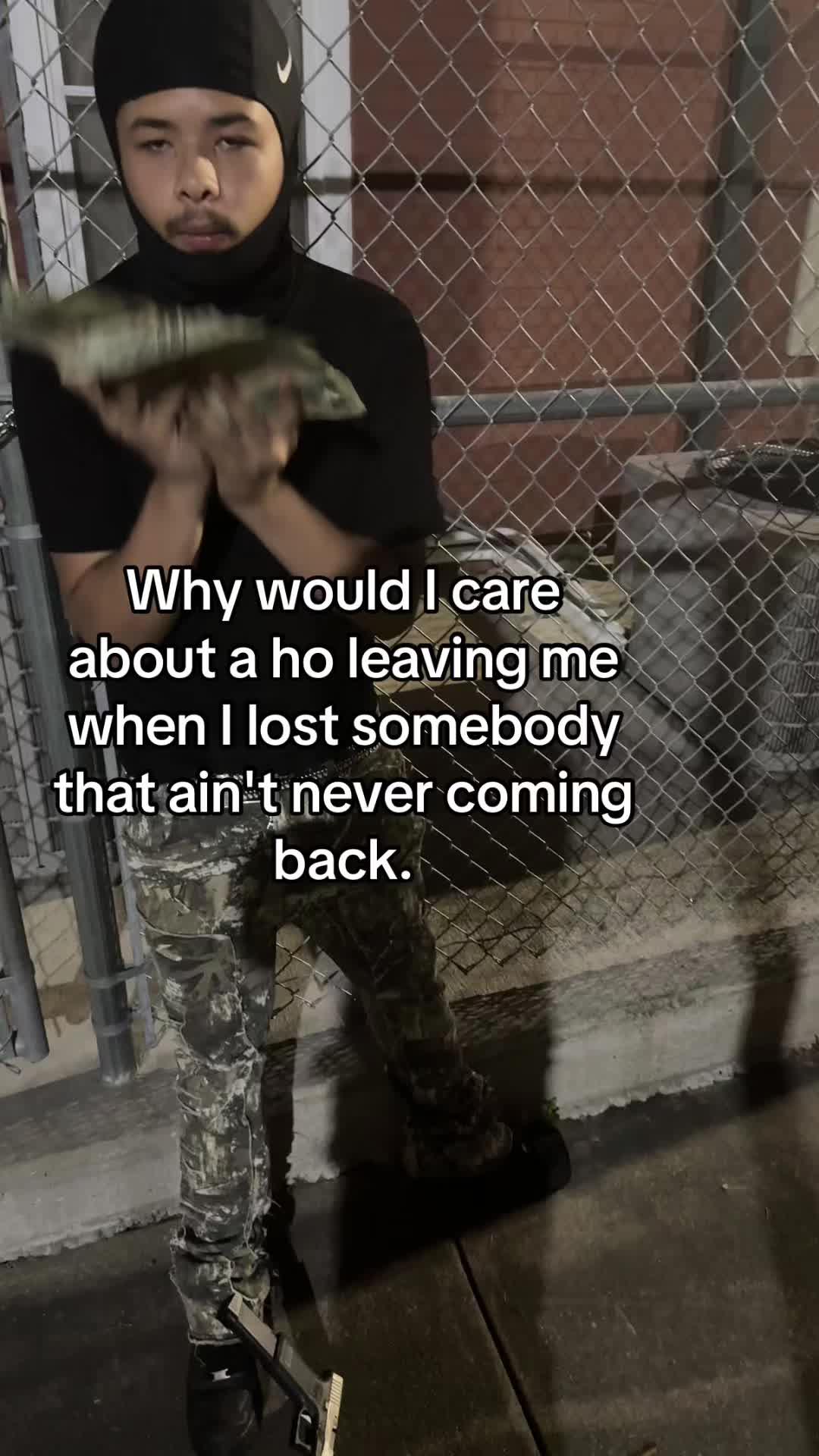 @⃟